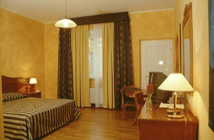Hotel De La Ville Bereguardo Luaran gambar